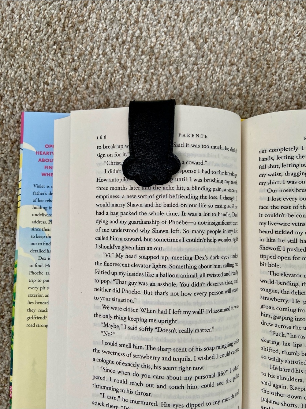 NWOT Embroidered Cat Paw Bookmark: Magnetic Vinyl Clip Reading Accessories - Picture 10 of 12